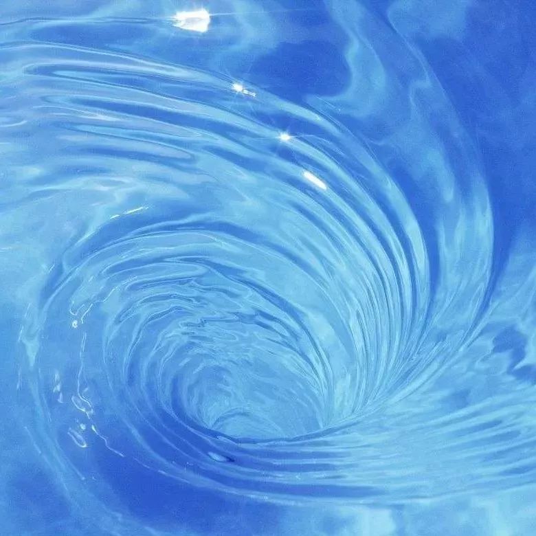 力学教学笔记之旋转的流体：杯底的凸面-析模界