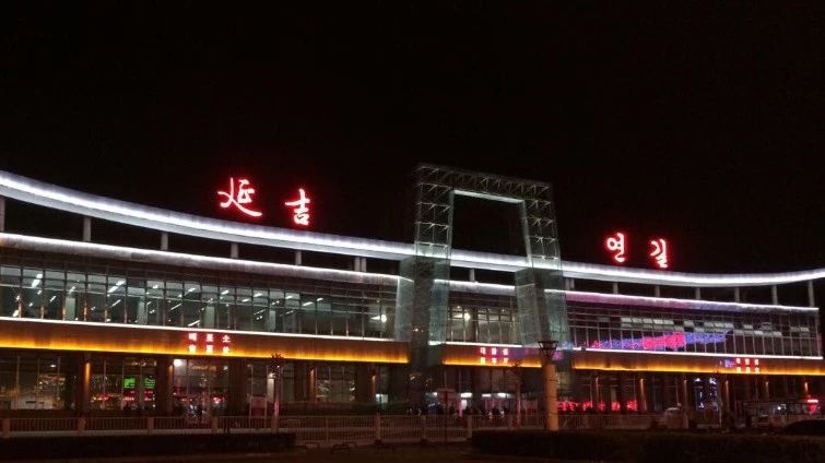 波纹通道内的湍流流动-析模界